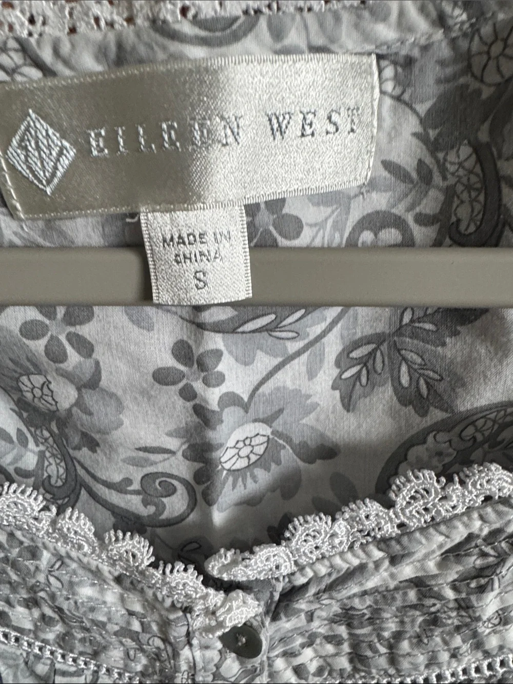 Eileen West nightgown - Picture 2 of 4